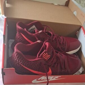 Nike Mens Burgundy Athletic Shoes
